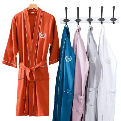 China Custom wholesale cotton soft bathrobe manufacturers four seasons use three quarter sleeve waffle hotel beauty salon bathrobe for sale