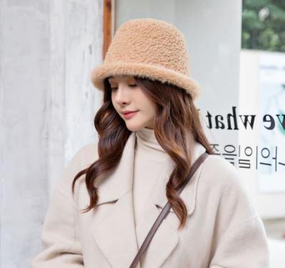 China Fashion North America Woman Fur Bucket Hat Polyester Sherpa Soft Material Hot Selling Soft Bucket Hat for sale