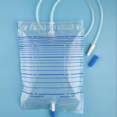 China Convenient Ce Approved Style Urine Bag Medical Economical Drainage Bag With Valve for sale