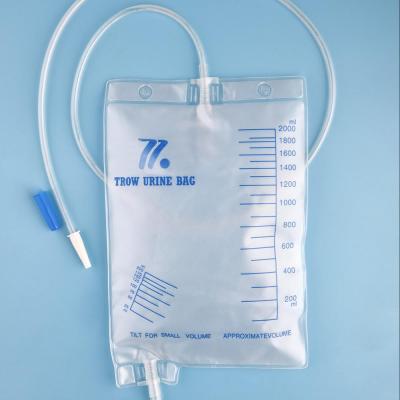 China Convenient disposable urine drainage bag with t-valve (cross valve) for urine collection en venta