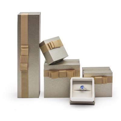 China Premium Jewelry Storage Box Jewelry Gift Paper Packaging Box Jewelry Trinket Box With Foam Insert for sale