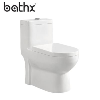 China Automatic Operation China Market Toilet Lavatory, China Sanitary Ware Ceramic One Piece Toilet for sale