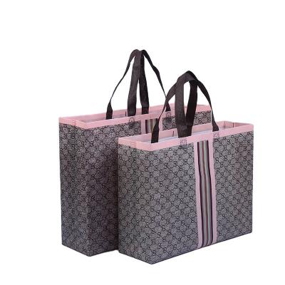 China Folding Sell Well New Type Nonwoven Universal Shopping Customized Gift Bag Fashion Handbags for sale