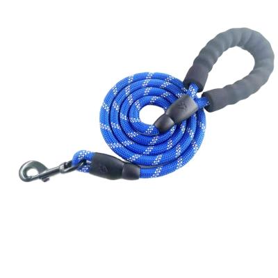 China Large Running Dogs Mountaineering Tracking Reflective Soft Handle Nylon Rope Dog Leash for sale