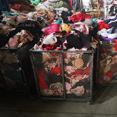 China Polyester/Cotton Bales Of Mixed Used Clothing Second Hand Clothes For Ghana for sale