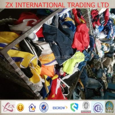 China Wholesale of Polyester / Cotton Used Mint Clothing and Footwear for sale