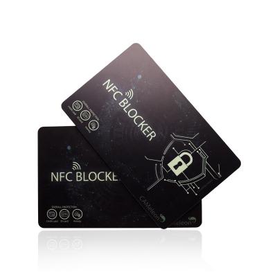 China Protect Personal Information from High Frequency Contactless Credit Card 13.56mhz RFID Card Blocker for sale