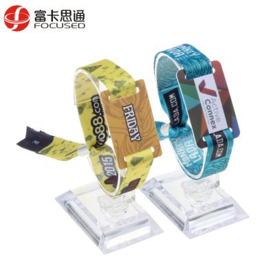 China 1024/2048 bytes or other chips ntag213 chip rfid woven wristband qr code nfc nfc bracelet disposable for sale