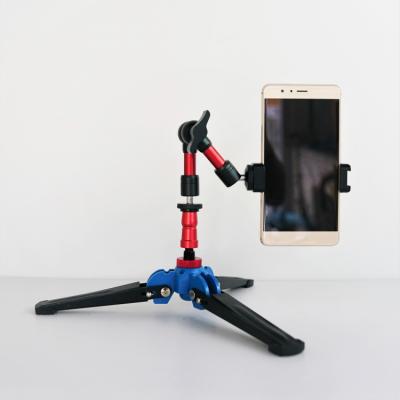 China Metallic upgraded version of the latest adjustable mobile phone holder manufacturer customized technology selfie for sale