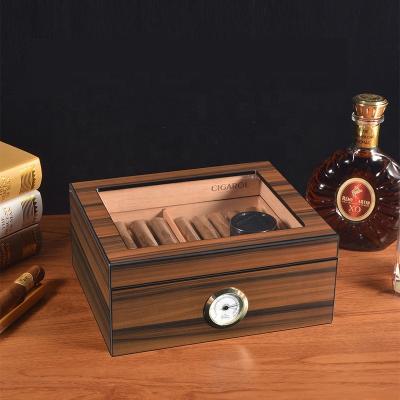 China Moisture-proof Wholesale Glass Window Cedar Wood Cigar Humidor Case Hygrometer Humidifier Portable Smoking Box Accessories for sale