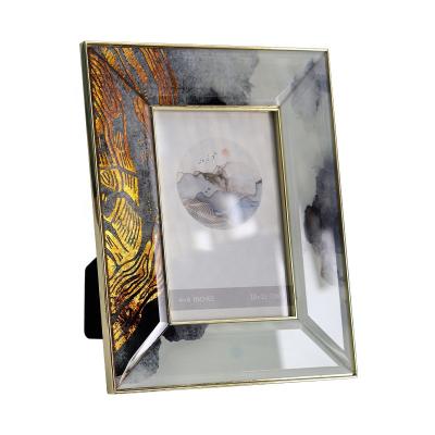 China Gift Decoration Photo Decoration Customized Light Luxury Large Photo Frame Friends Multi Picture Gift Photo Frame for sale