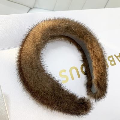 China Cute Hair Decoration Girl Hairpin Hair Accessories Made Of Real Rex Mink Fur In Various Colors for sale