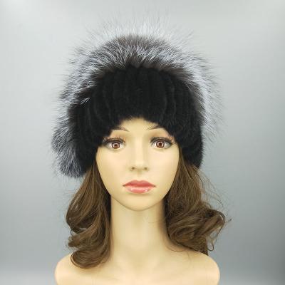 China High Quality Fashion COMMON Real Mink Fur Hat With Luxury Fur Pom Pom for sale