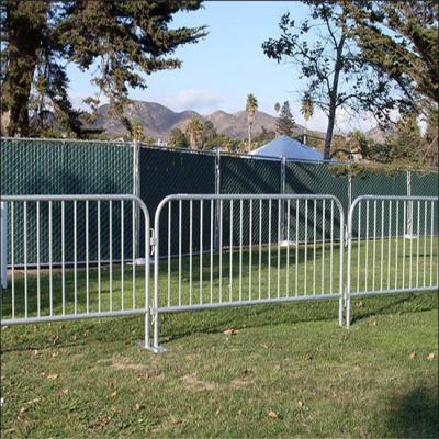 China Road Safety Traffic Crowd Control Barrier Easily Assembled Temporary Metal Barrier for sale