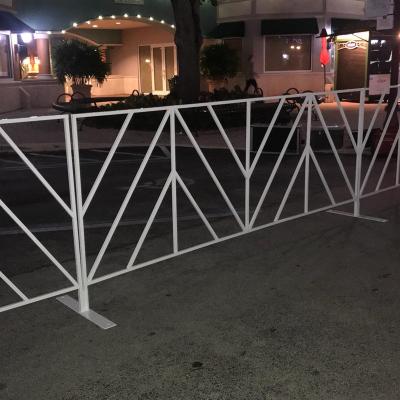 China Hot Selling Easily Assembled Portable Metal Galvanized Powder Coated Crowd Control Barricade Fence for sale