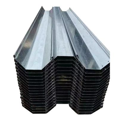 China Galvanisierte Regen-Gossen des Regen-Gossen-Band-Haus-Metallrahmen-Q345 6m 8m multi Spanne zu verkaufen