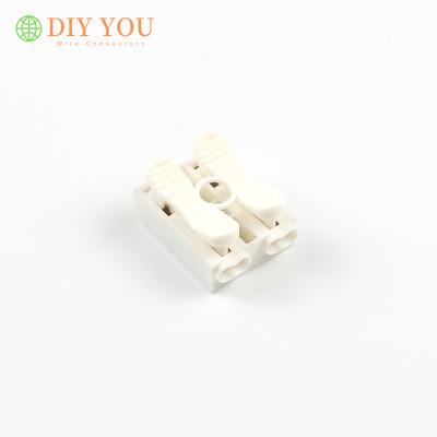 China Quick Power ZQ-2 250V 6A LED Strip Light Wire Connectors Electrical Cable Connector Clamp Terminal Block 2 Pin Input 4 Pin Output for sale