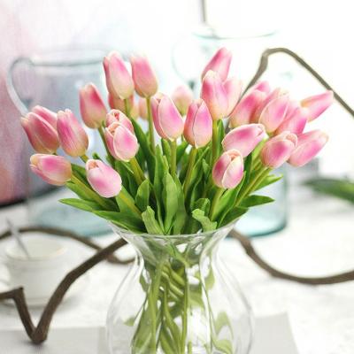 China Wholesale Beautiful Green Artificial Tulip Bulbs from Fashional China for sale