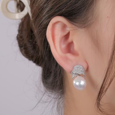 China New FASHIONABLE simple inlaid geometric drop shaped baroque earrings pearl circle zircon earrings accessories for sale