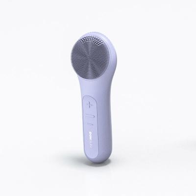 China Mini USB Rechargeable DEEP CLEANING Facial Cleanser Sweep Silicone Face Remover Waterproof Silicone Face Brush for sale