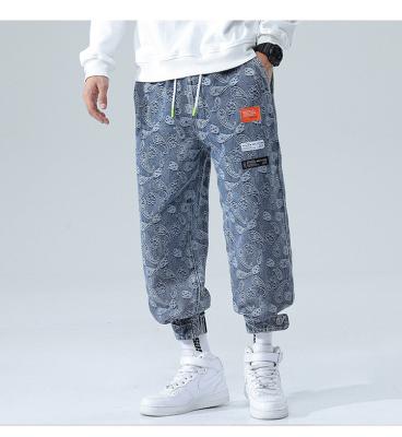 China New 2022 Spring Breathable Elastic Waist And Loose Gaiters Jeans Men Jeans for sale