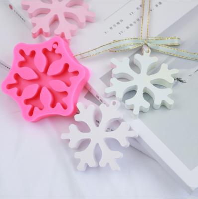 China Stone Car Mold Christmas Snowflake List Korean Creative Handmade Diffuse Silicone Diffuse Hanging Mold for sale