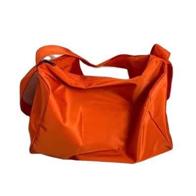 China Retro Professional Large Capacity Yoga Training Gym Bag Sports Fitness Bags Female Portable Handheld Gym Bag for sale