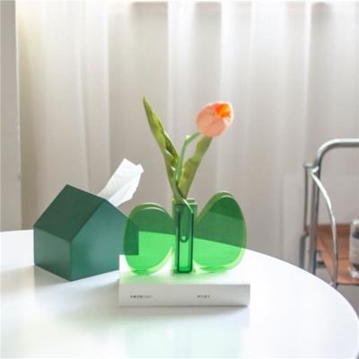 China Minimalist Green Leaf Shape Clear Acrylic Flower Stand For Bedroom Gift Desk Decoration Plastic Vase With High Quality In Stock Hot Sale for sale