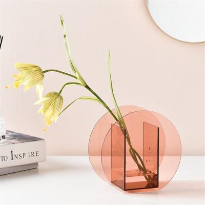 China Nordic Simple Transparent Flower Vase Minimalist Acrylic Vase Custom Shape Tinted Pink Blue Clear Acrylic Round Flower Stand Hot Selling for sale