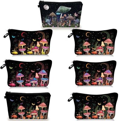 China Colorful Lazy People Bag Colorful Lazy People Makeup Series Large Capacity Mushroom Travel Portable Travel Bag for sale