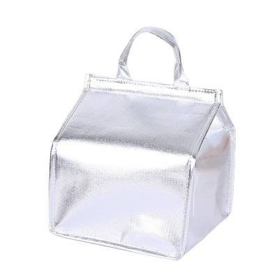 China Waterproof 6 inch 8 inch nonwoven cake insulation bag laser aluminum foil insulation bag takeout ice pack logo can be added for sale