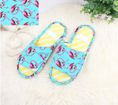 China 2020 Fashion Trend Customize Print Flamingo Design Women Winter Slippers Home Indoor Shoes for sale