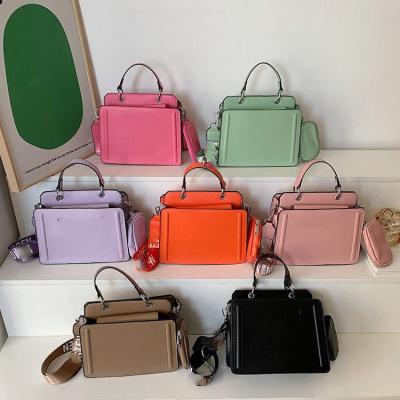 China Fashion Custom Stevees Madden Famous Designer Purses And Handbags Brands Stevees Madden Handbags Women Handbags for sale