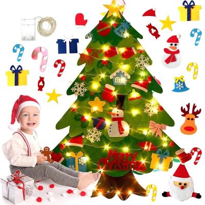 China Warm Family Home Polyester Felt Door Decoration DIY Felt Decoration Christmas Tree With Ornaments for sale