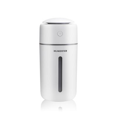 China Car Nanomotogenized Large Spray Humidifier Penetration Moisturizer Mute Humidifier for sale