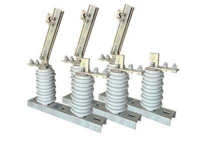 China Hochspannungs-Wechselstromisolator Trennschalter Keramischer Trennschalter Einphasenhakenbetriebener Trennschalter zu verkaufen