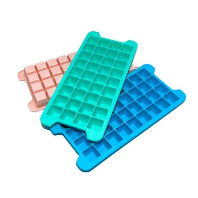 China Amazon Viable Hot Sale 100% Food Grade 36 Cavities Giant Silicone Honeycomb Cube Ice Tray Silicone Molds With Cover for sale