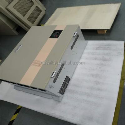 Chine La grille solaire de l'inverseur 3kw 5kw 8kw 10kw d'approvisionnement d'usine a attaché l'hybride monophasé sur l'inverseur de grille pour le système d'alimentation solaire à vendre