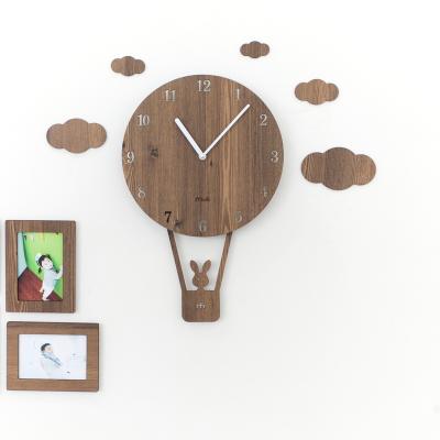 China Antique Style Customize Wooden Home Decor 3D Clock M6 Brown Pendulum Vintage Luxury Creative Living Room Wall Clock, Aluminum Hands for sale