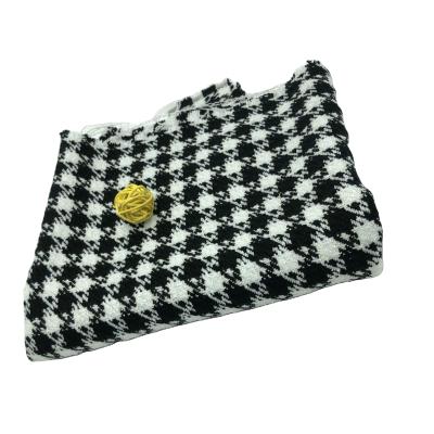 China 95% breathable silk wool tweed houndstooth wool fabric 450g/m 5% gold a small for sale