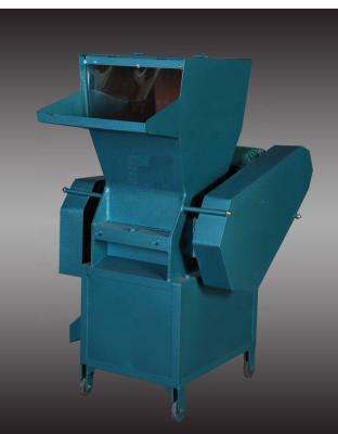 China Recycle Waste Plastic Recycling Scrap Plastic Machine Cost Plastic Crusher for sale