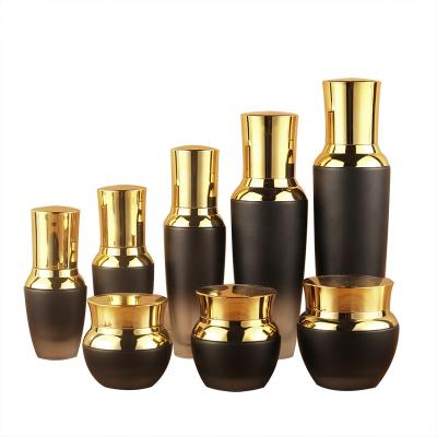 China 30G 30Ml 50Ml Cosmetic Popular Travel Packaking Glass Bottle Cosmetic Set for sale