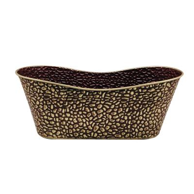 China Sustainable Fashion Available Metal Baskets For Gift Storage for sale