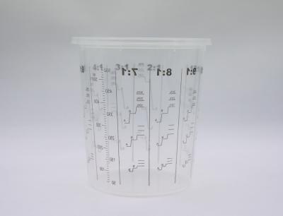 中国 650 ml Disposable Mixing cup Auto Plastic Single Use plastic pots measuring printed cup calibrated-up cup 販売のため