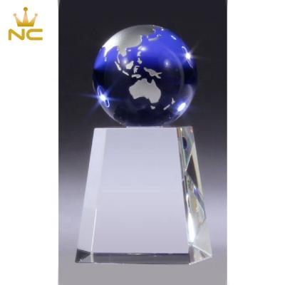 China Global Order Custom Award China World Globe K9 Crystal Trophy With High Engraving Blue Base for sale