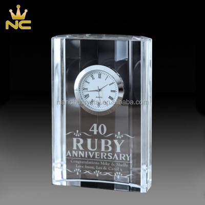 China China Facets Award Glass Crystal Table Clock For Anniversary Gifts for sale