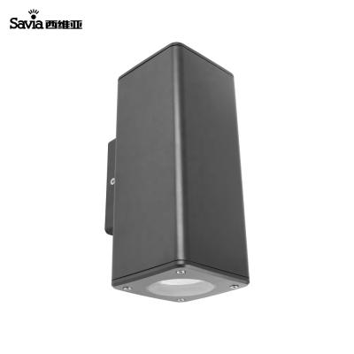 China Outdoor Corridor/Courtyard/Garden Savia 2 x GU10 Through Plastic PC Mounted Outdoor Waterproof IP44 Gray Square Garden LED Wall Lamp Wall Light for sale