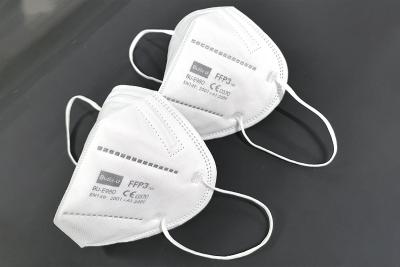 Chine Respirateur de masque protecteur de Buda-U FFP3, particules FFP3 filtrant le demi masque avec le type se pliant de certification de la CE, blanc à vendre