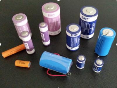 China 3.6V Batería no recargable de cloruro de tionylo de litio con capacidad de 2600 mAh en venta