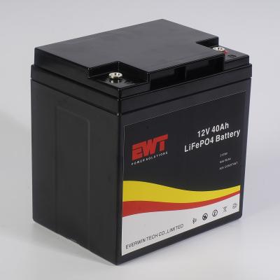 中国 12V 40AH 小型バッテリーパックのための螺栓付き LiFePo4 バッテリーセル 26650 32700 販売のため